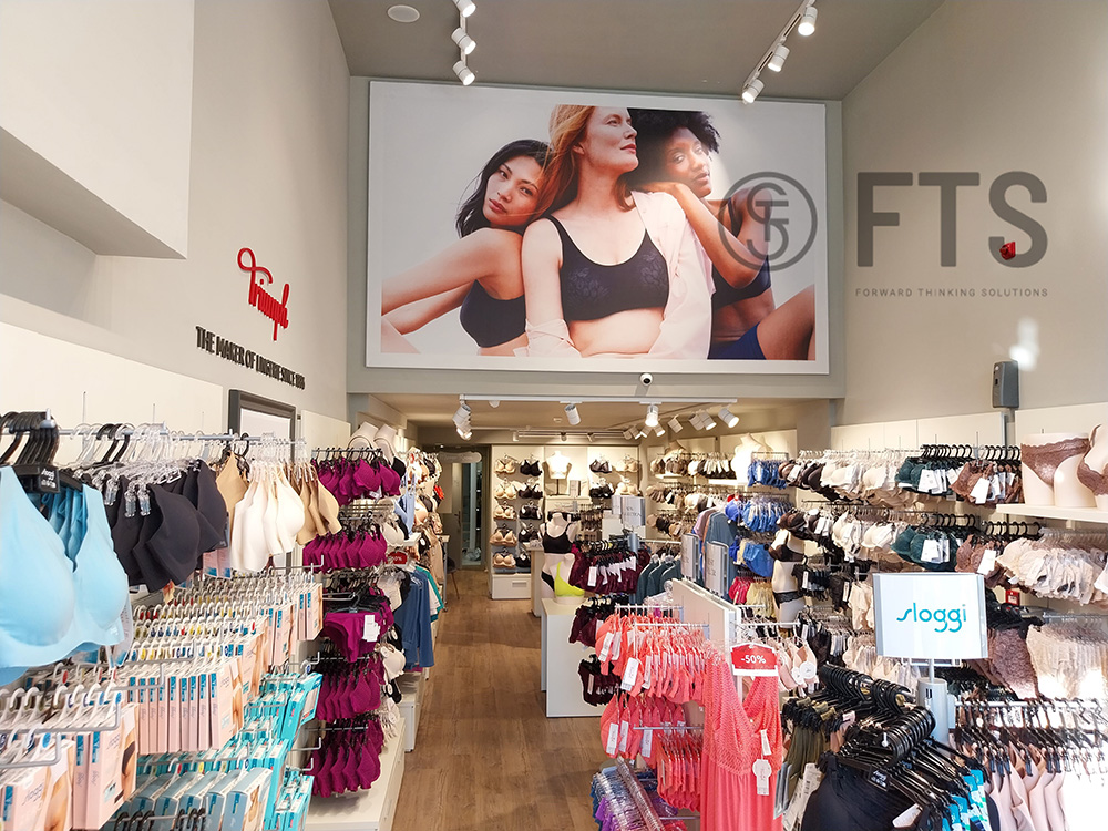 Κατάσκευη καταστήματος TRIUMPH στην Γλυφάδα από την FTS HELLAS